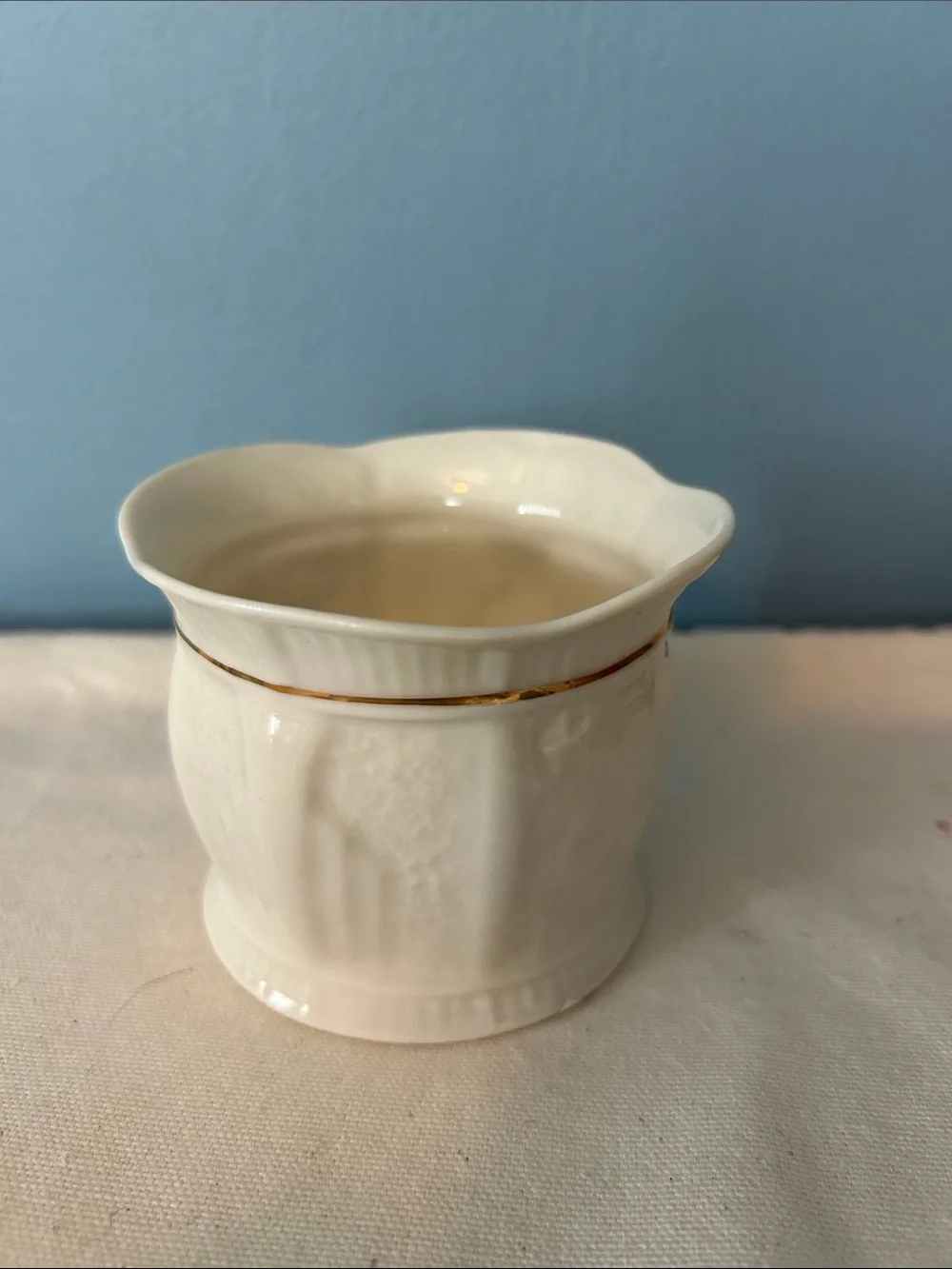 Beeleek White Ceramic  Votive Cup with Gold Trim